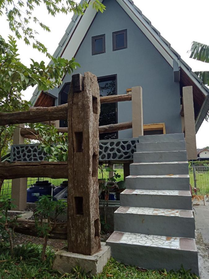 Joglopari Guesthouse Room 2 Bukan Untuk Pasangan Non Pasutri Tjepit Eksteriør billede